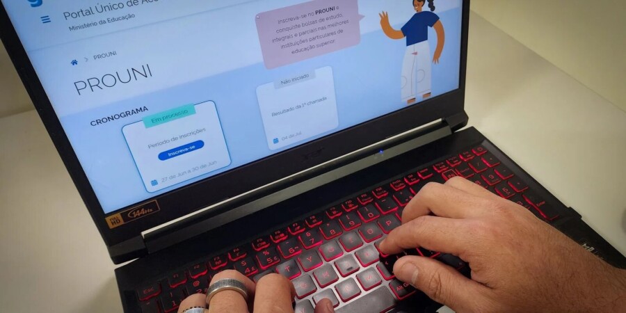 Prouni 2026: prazo para comprovação de informações na faculdade termina hoje