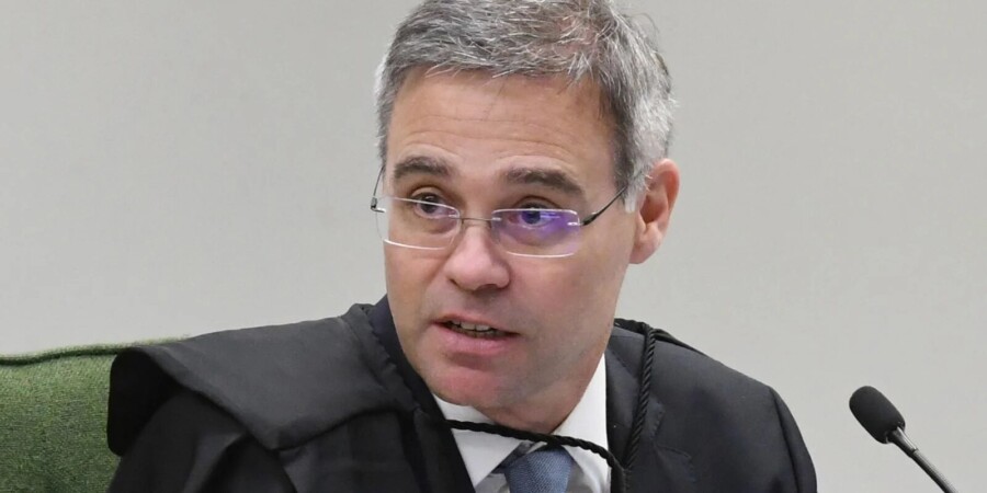 Ministro André Mendonça assume relatoria do caso Banco Master e se reúne com delegados da PF