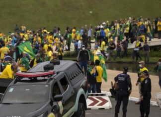 Moraes vota contra recurso de cúpula da PMDF condenada por omissão no 8 de janeiro