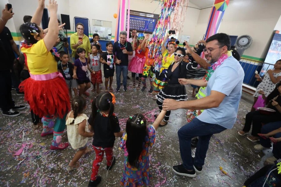 Sejusc realiza bailinho de carnaval para crianças durante evento do Governo Presente em Manaus