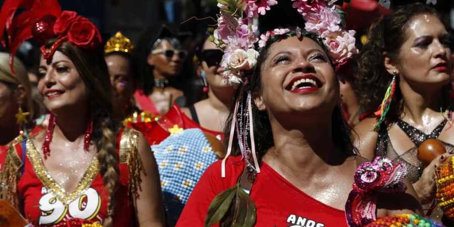 Carnaval: mais que festa, um ritual para fortalecer laços e expressar liberdade, diz teóloga