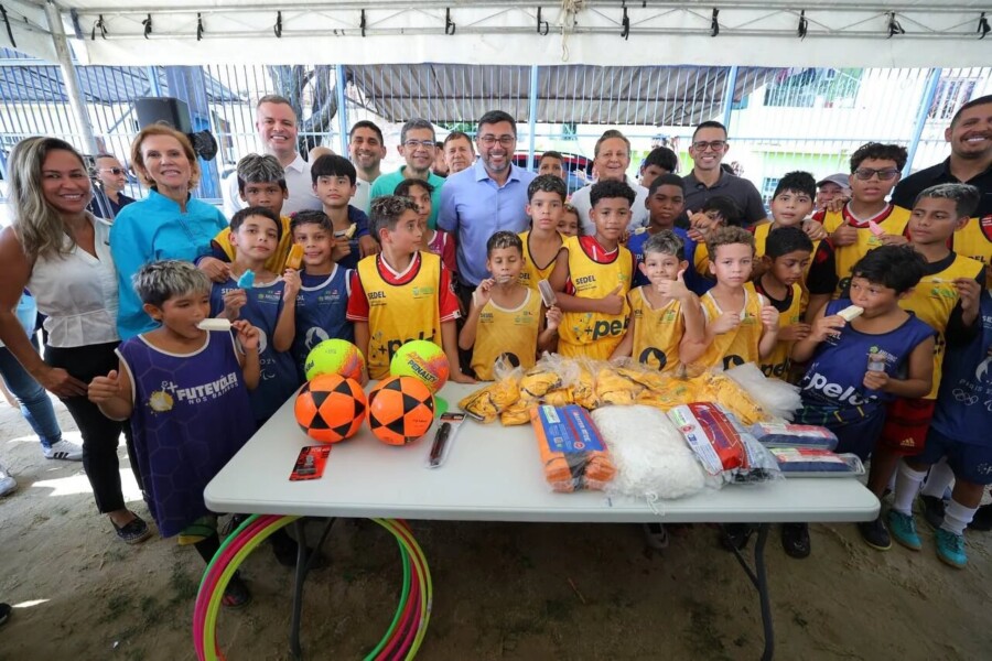 Wilson Lima entrega Arena Poliesportiva Estrela revitalizada na Compensa, fortalecendo o esporte comunitário