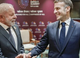 Lula e Macron discutem defesa, ciência, tecnologia e comércio em Nova Délhi