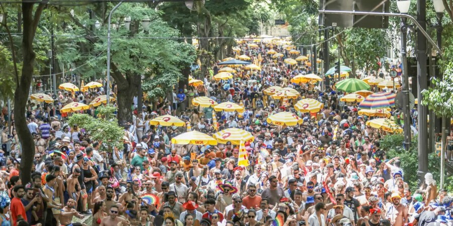 Pós-Carnaval em SP: BaianaSystem e Daniela Mercury agitam fim de semana com mais de 100 blocos