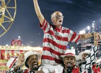Mestre Ciça, tema do enredo campeão, comanda bateria da Unidos do Viradouro no Desfile das Campeãs