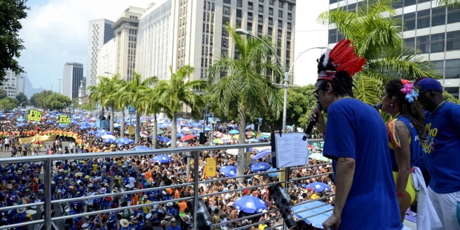 Carnaval 2026: Monobloco e outros blocos agitam o Rio de Janeiro neste domingo