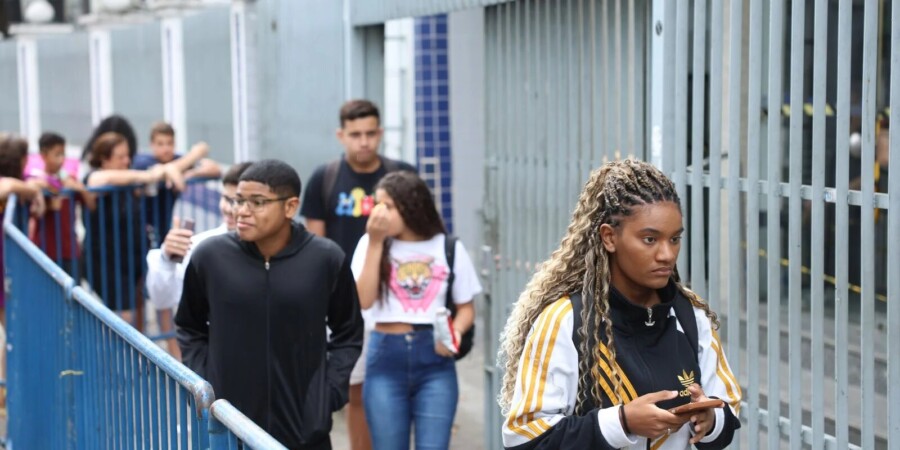 Fies: estudantes pré-selecionados têm até esta terça para complementar inscrição