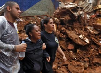 Moradores relatam desespero após deslizamento de terra e mortes em Juiz de Fora