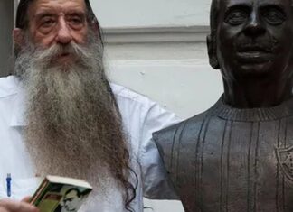 Morre Nelson Rodrigues Filho, produtor cultural e fundador do Bloco do Barbas, aos 79 anos no Rio