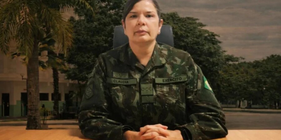 Coronel-médica pernambucana Claudia Lima Gusmão Cacho pode ser a primeira mulher general do Exército