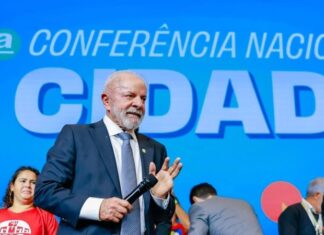 Lula critica Zema por não usar R$ 3,5 bilhões em obras de prevenção a desastres em Minas Gerais