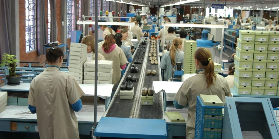 Empresas têm prazo até sábado para enviar dados salariais por gênero ao MTE