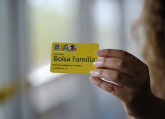 Bolsa Família paga NIS 5 nesta terça (24) com valor médio de R$ 683,75