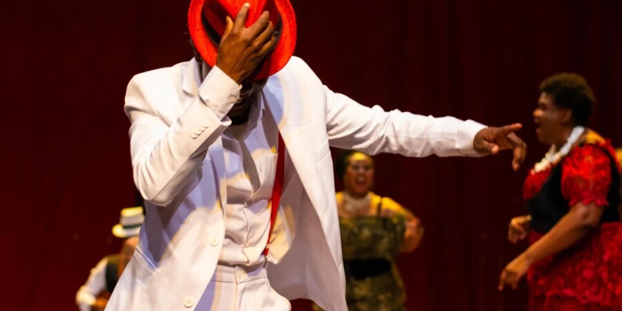 Grupo dos Dez celebra 15 anos com apresentação única de Madame Satã em BH