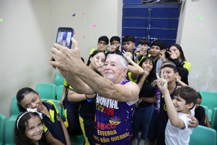 Alunos da EE Vicente Schettini e idosos do CECI Aparecida debatem bullying e etarismo em Manaus
