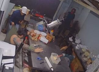 Assaltantes armados invadem lanchonete no bairro Zumbi e rendem funcionários em Manaus; veja vídeo