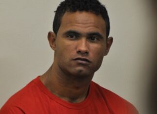 Ex-Goleiro Bruno move ação contra rede social enquanto descumpre ordem judicial