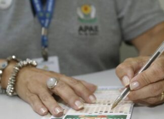 Mega-Sena acumula e prêmio principal vai para R$ 40 milhões