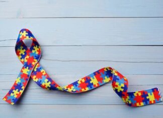 Abril Azul chama atenção para o autismo e reforça importância do diagnóstico precoce
