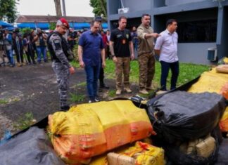 Ação integrada apreende 2,5 toneladas de drogas e armamento pesado no Amazonas