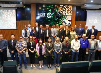 Embaixadores da União Europeia conhecem iniciativas de inovação e sustentabilidade da UEA