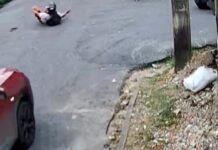 Câmeras registram colisão entre carro e moto na Zona Leste de Manaus