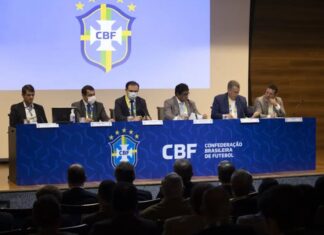 Após polêmica com VAR, CBF pede que árbitro não apite mais jogos do Brasil
