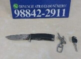 Homem é detido por populares após tentar roubar carro de motorista de aplicativo no Armando Mendes