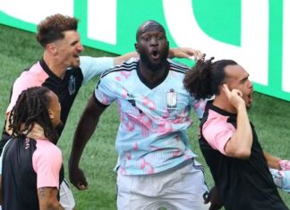 Bélgica goleia os Estados Unidos e avança às quartas de final da Copa do Mundo