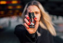 Começa a valer a lei que autoriza a venda de spray de pimenta para mulheres