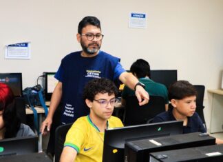 Câmara Municipal de Manaus forma 60 novos alunos em cursos de informática básica e avançada