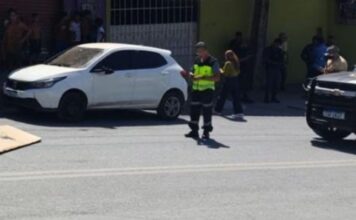 Motociclista morre após grave acidente com carro na Grande Vitória em Manaus