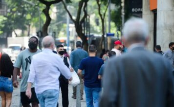Para 81% dos brasileiros, é fundamental que candidato acredite em Deus