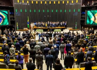 Congresso analisa fim da escala 6×1 e possível fim da “taxa das blusinhas” nesta semana