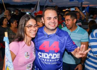 Em Presidente Figueiredo, Roberto Cidade mobiliza apoiadores durante megacarreata