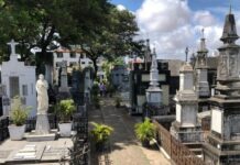 Cemitérios de Manaus funcionam até as 18h neste domingo para o Dia dos Pais