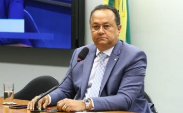 Silas Câmara perde 99,4% do patrimônio declarado e aparece com apenas R$ 21,2 mil