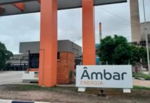 Eletricistas da Âmbar Energia fazem paralisação e cobram reajuste salarial em Manaus