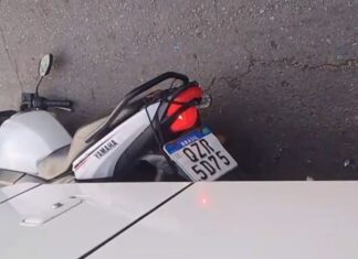 Motociclista perde controle, bate em ônibus e fica gravemente ferido na Zona Norte de Manaus