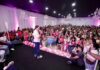 Adjuto Afonso reune mais de 1.500 mulheres em Manaus