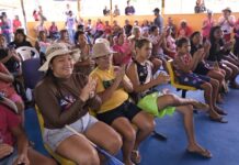 Thaisa Cidade visita comunidades ribeirinhas de Manaus, conversa com moradores e apresenta propostas de Roberto Cidade