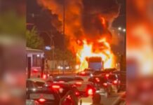 Ônibus da linha 500 pega fogo na avenida Constantino Nery, em Manaus