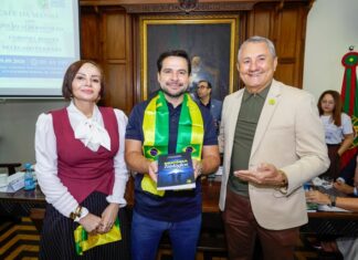 Capitão Alberto Neto critica “manicômio tributário” e cobra apoio a empresários em reunião da ACA