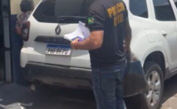 Idosa é presa suspeita de usar documentos falsos em Manaus