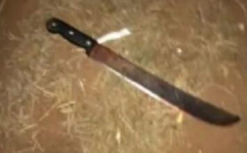Companheiro usa terçado e d3cep@ mão de mulher durante agressão