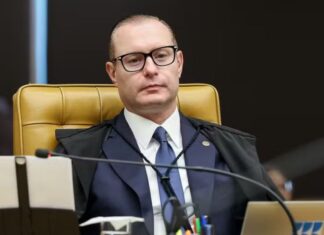 Prorrogação da votação vale só para locais ainda abertos ou suspensos, decide Zanin